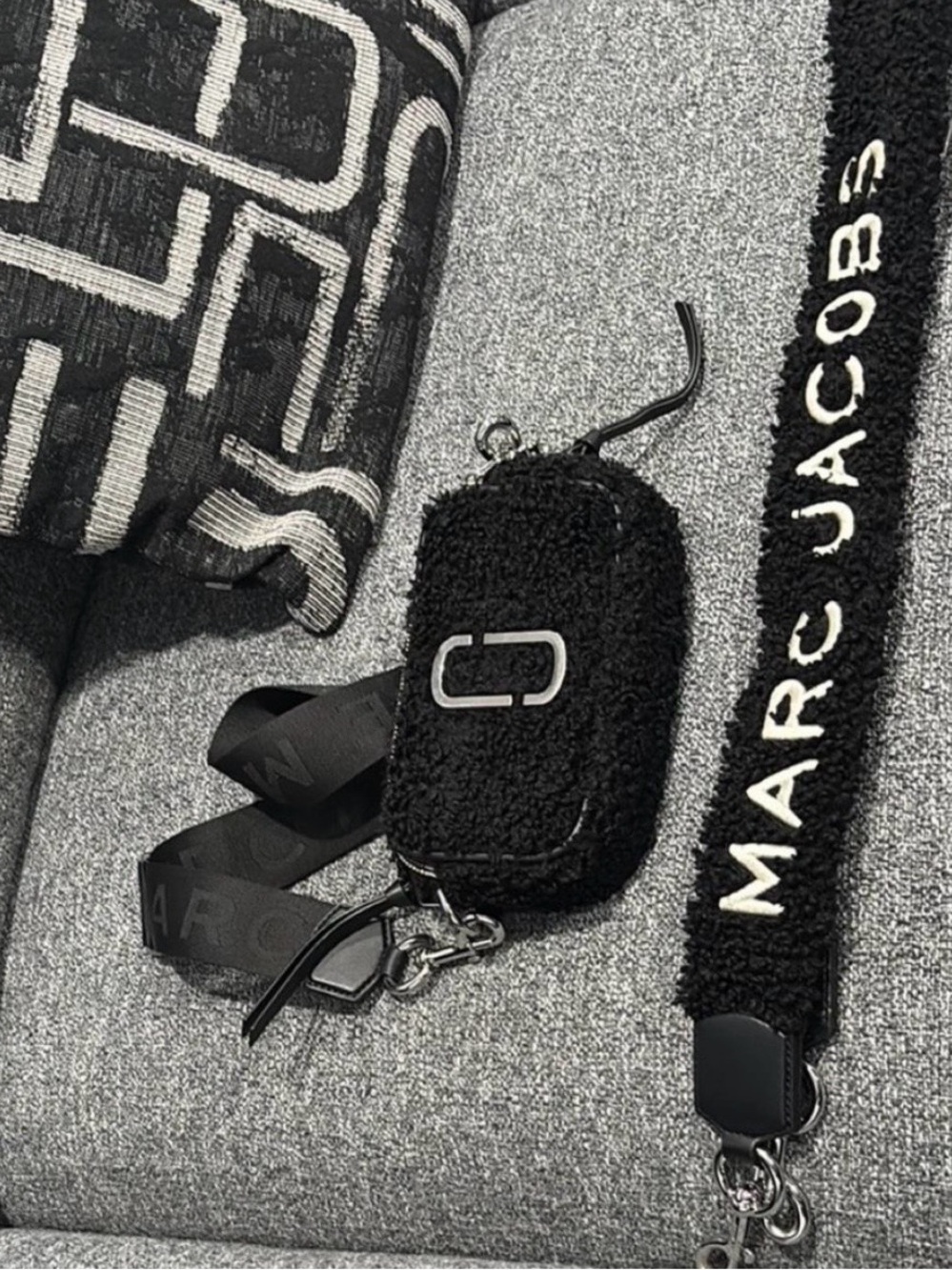 MARC JACOBS Black Shearling Snapshot Crossbody Bag